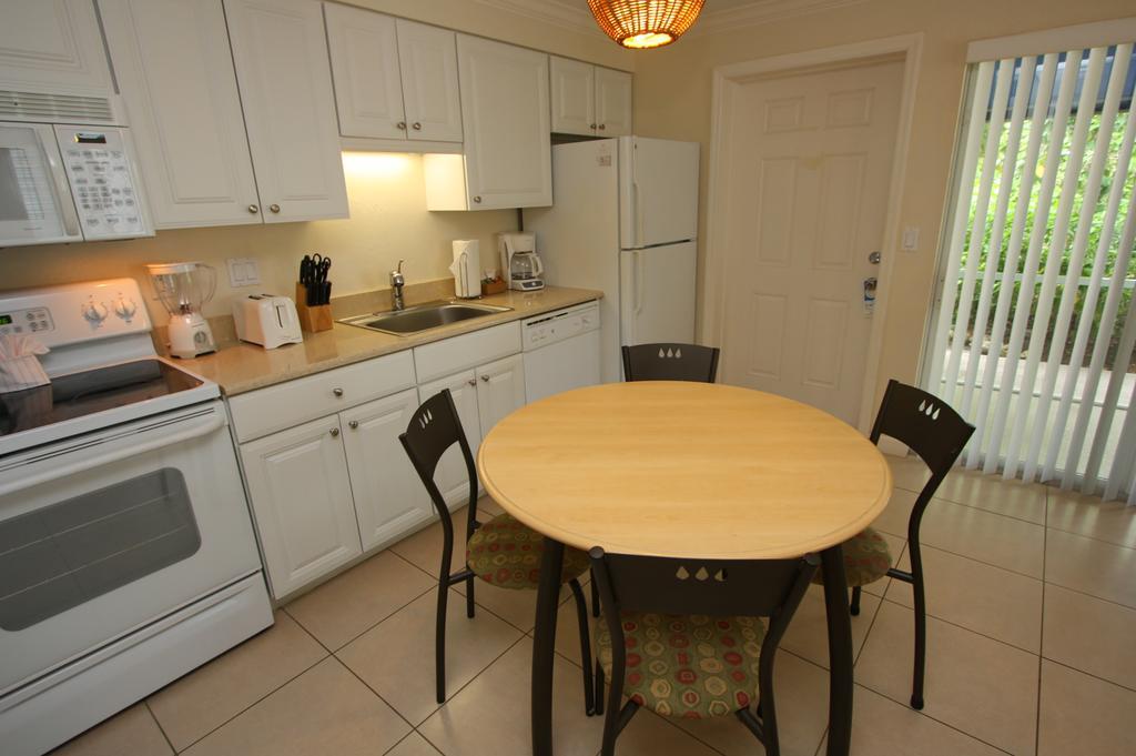 Silver Sands Gulf Beach Resort By Rva Longboat Key Exterior photo